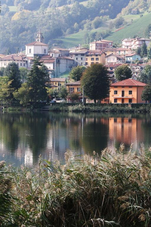 B&B Notte E Di Monasterolo del Castello Kültér fotó